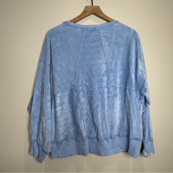 FP Movement Strive on Sweat Pull-Over Sweatshirt in Faded Periwinkle size XS - Picture 3 of 5